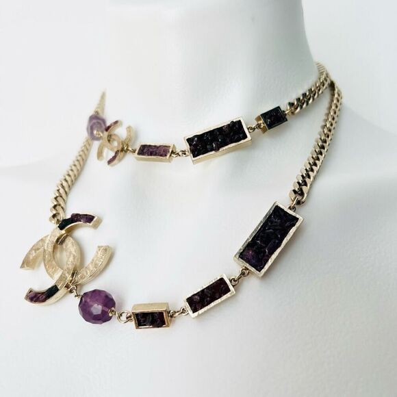 Chanel Y2K Gold Metal and Amethyst Curb Link Necklace Authentic - Picture 6 of 16